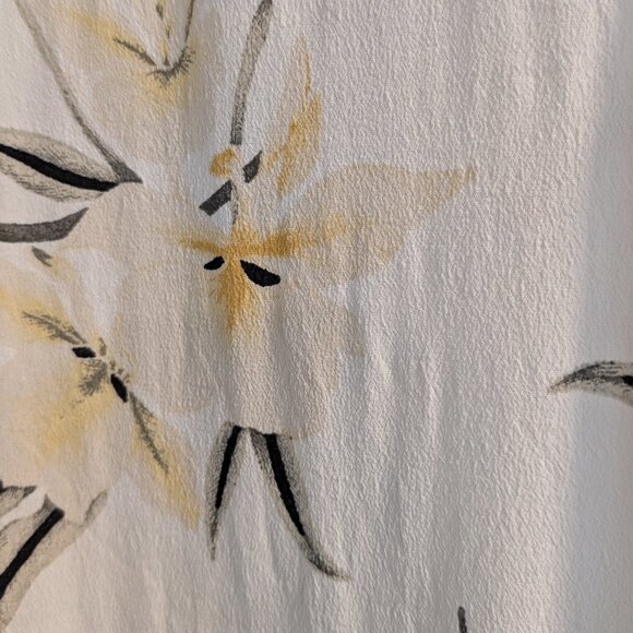 Dynamite White Floral Tank Top Blouse with Open Tie Back - Picture 3 of 5